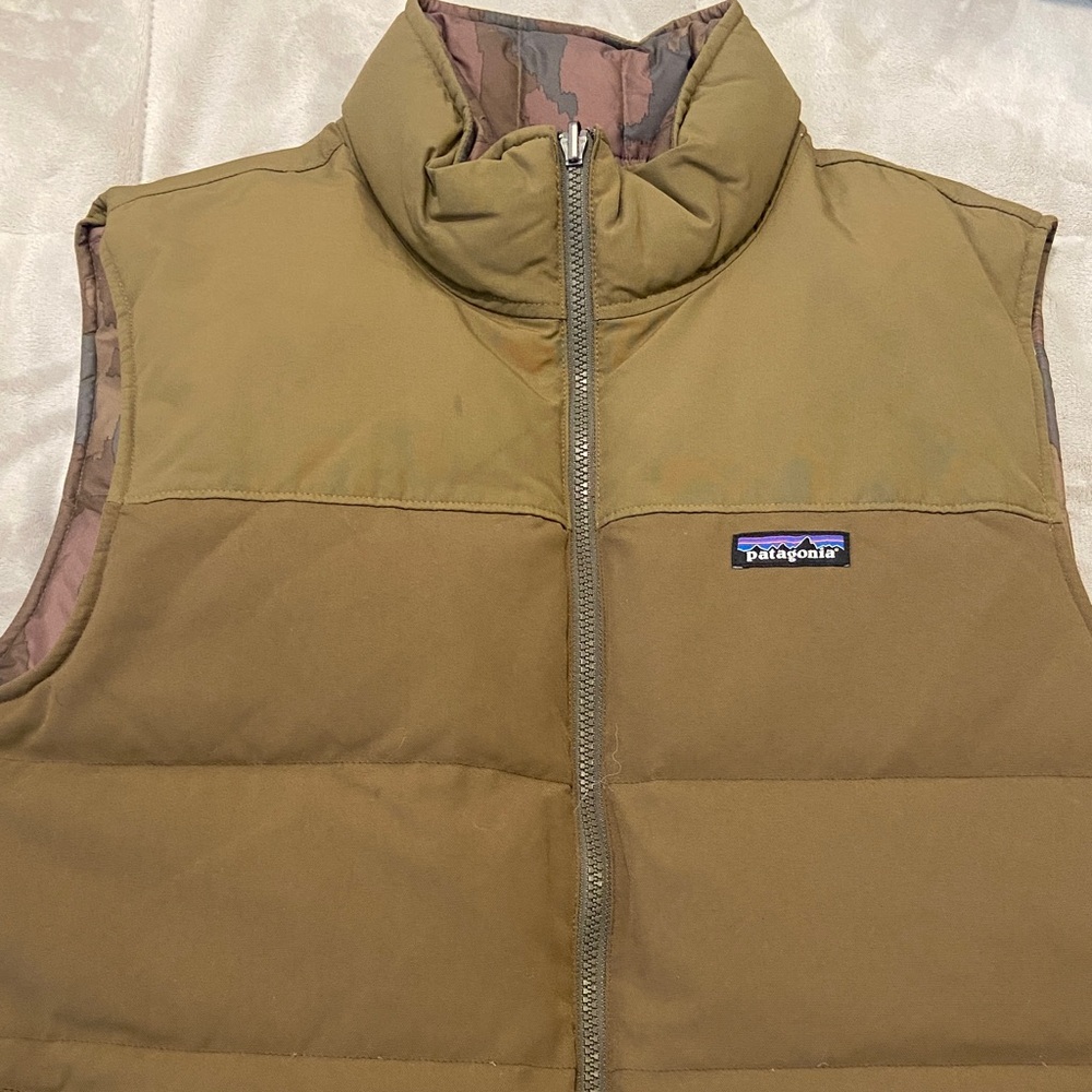 Patagonia Olive Green Puffer Vest A1